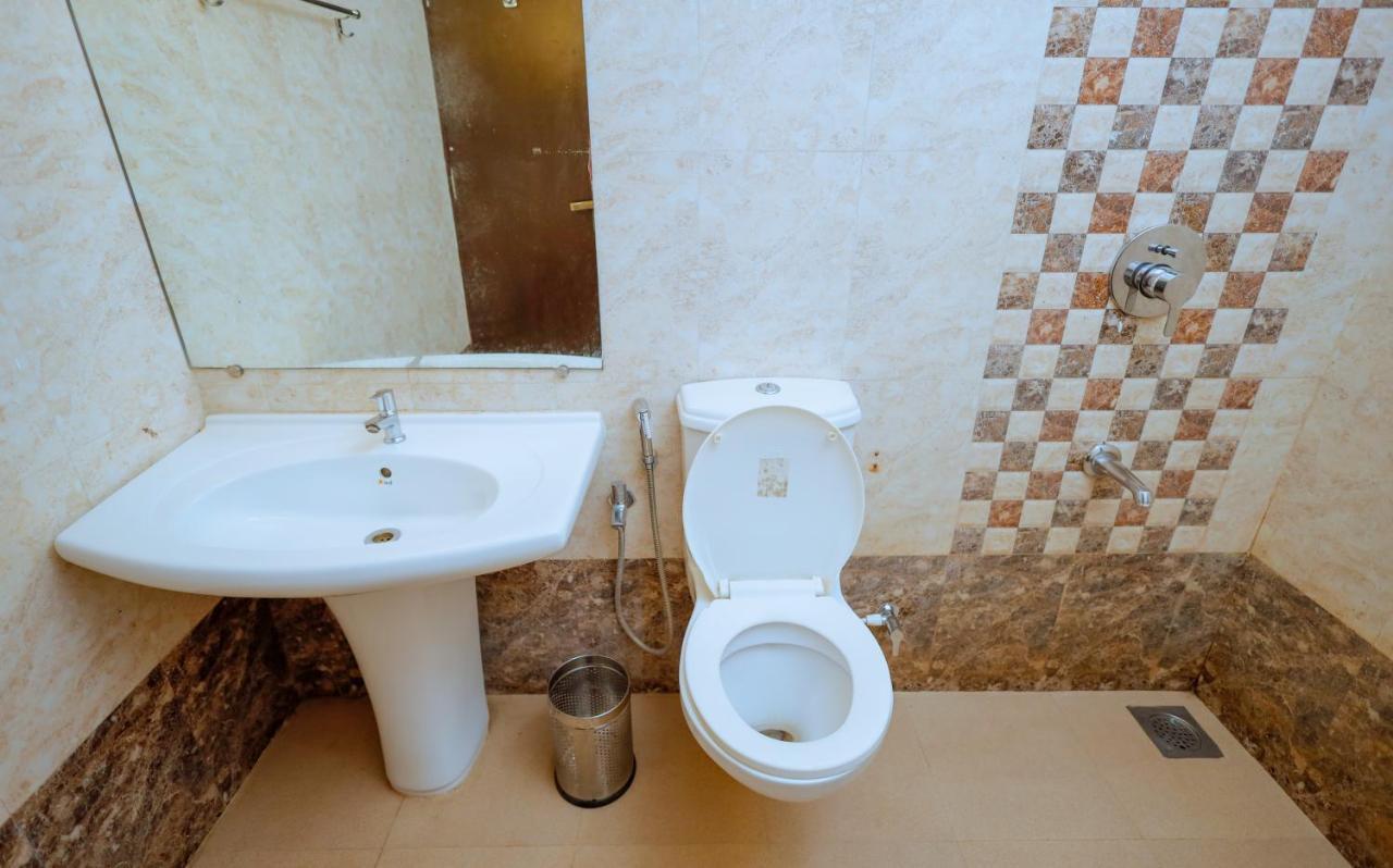 Sunkissed Premium, Goa By Wsi, Calangute Beach Luaran gambar